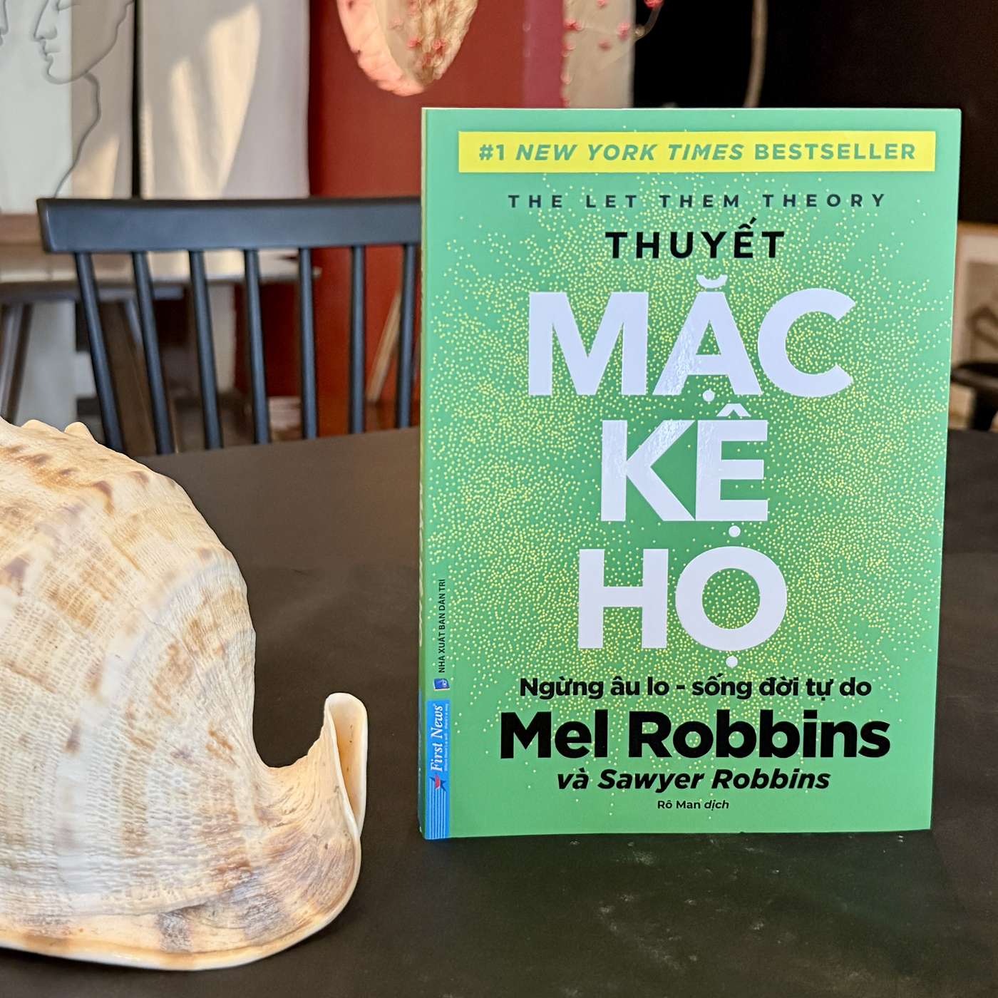 Thuyết Mặc Kệ Họ Kỳ 1: Càng cố gắng kiểm soát, bạn càng trở nên lo lắng và căng thẳng