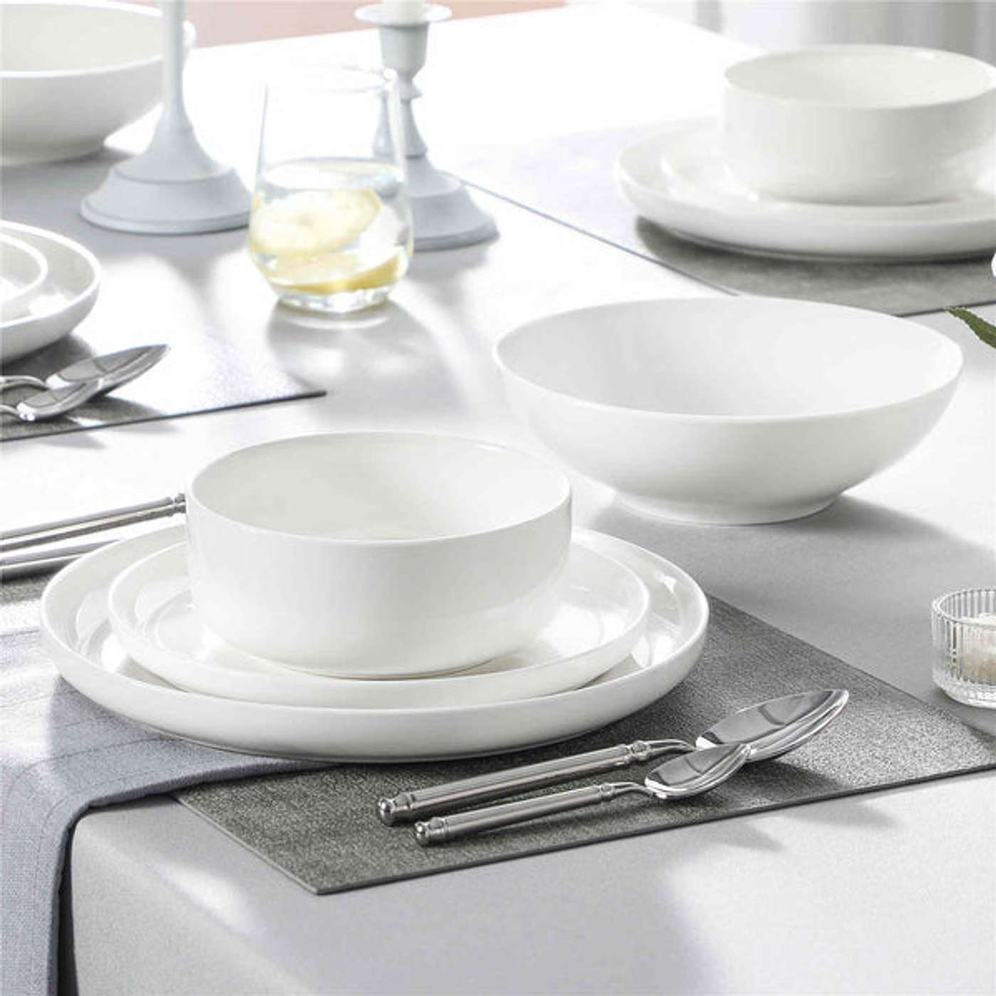 The 5 Best Porcelain Dinnerware Sets for Daily Use in 2025
