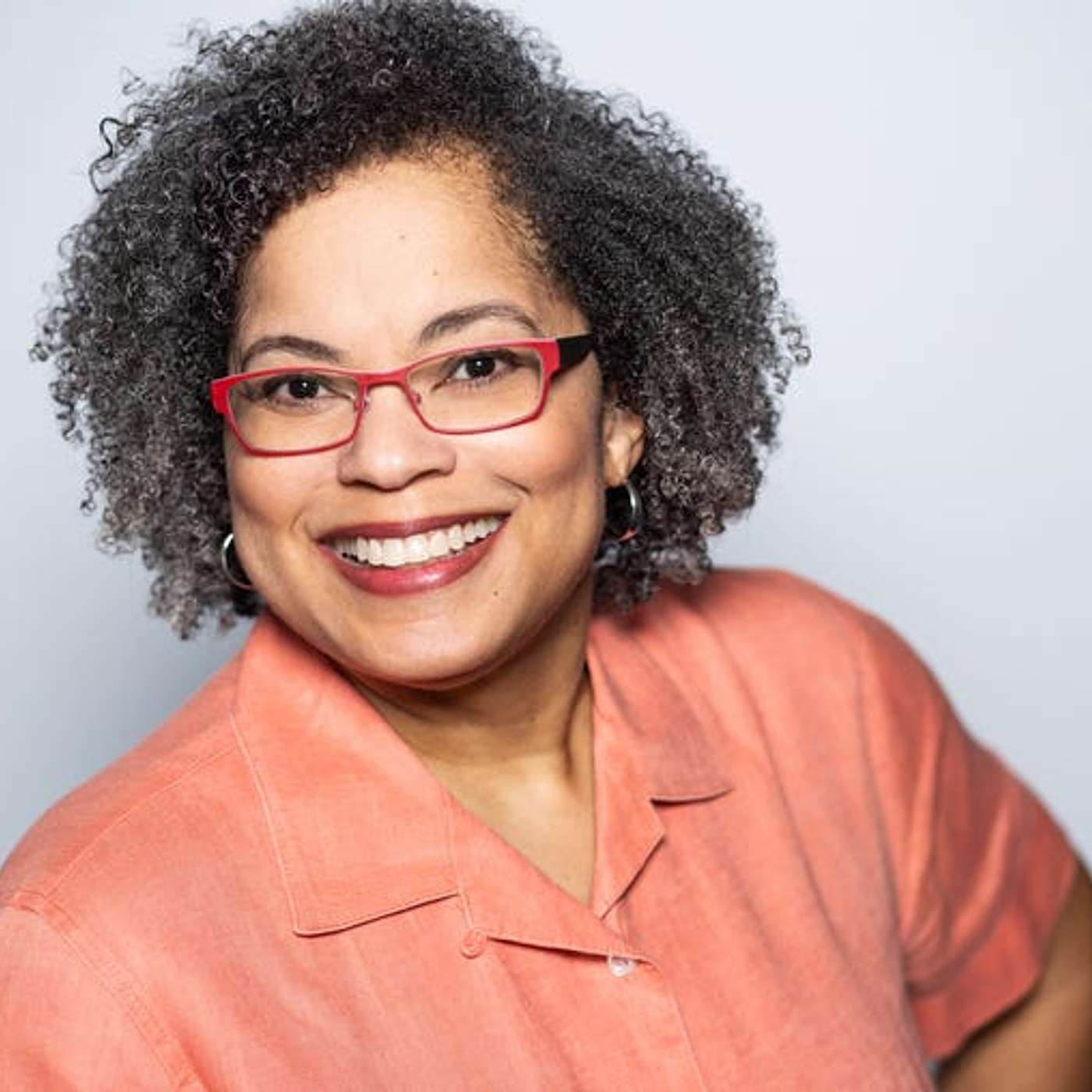 Guest: Yvette Freeman, Owner of Red Angle Photography & The ENVOY Magazine