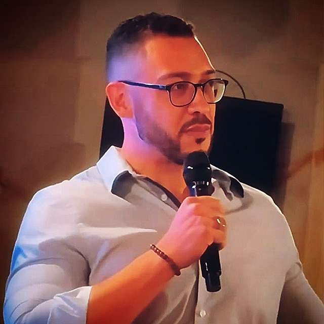 Douglas Oliveira