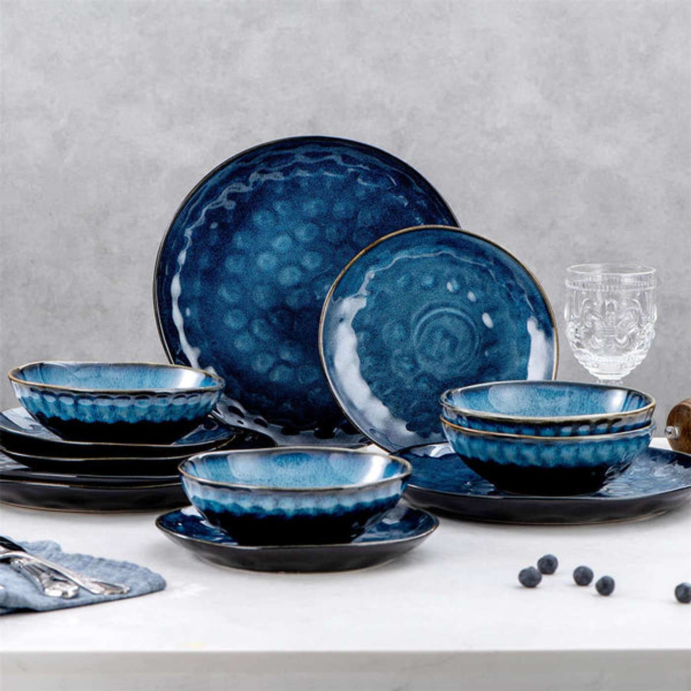 Minimalism In Modern Dinnerware Sets