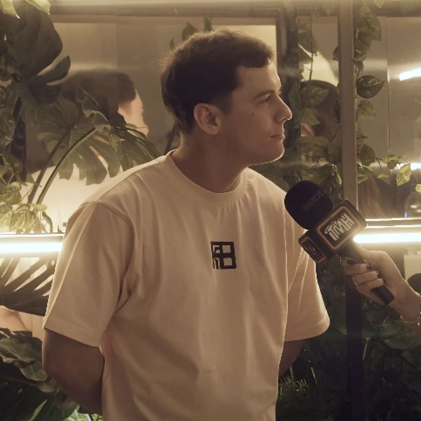 Entrevista a Guaynaa: "Yo nací para perrear" episode artwork