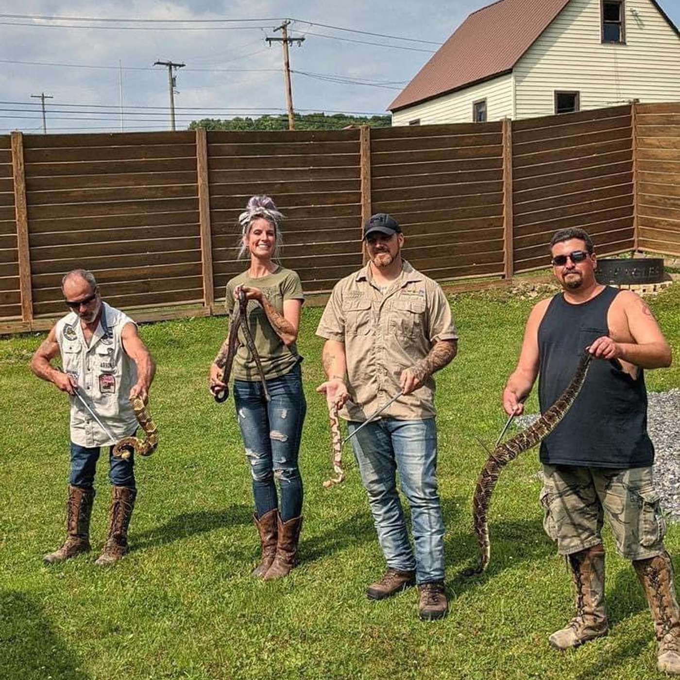 SNAKE SHOW!