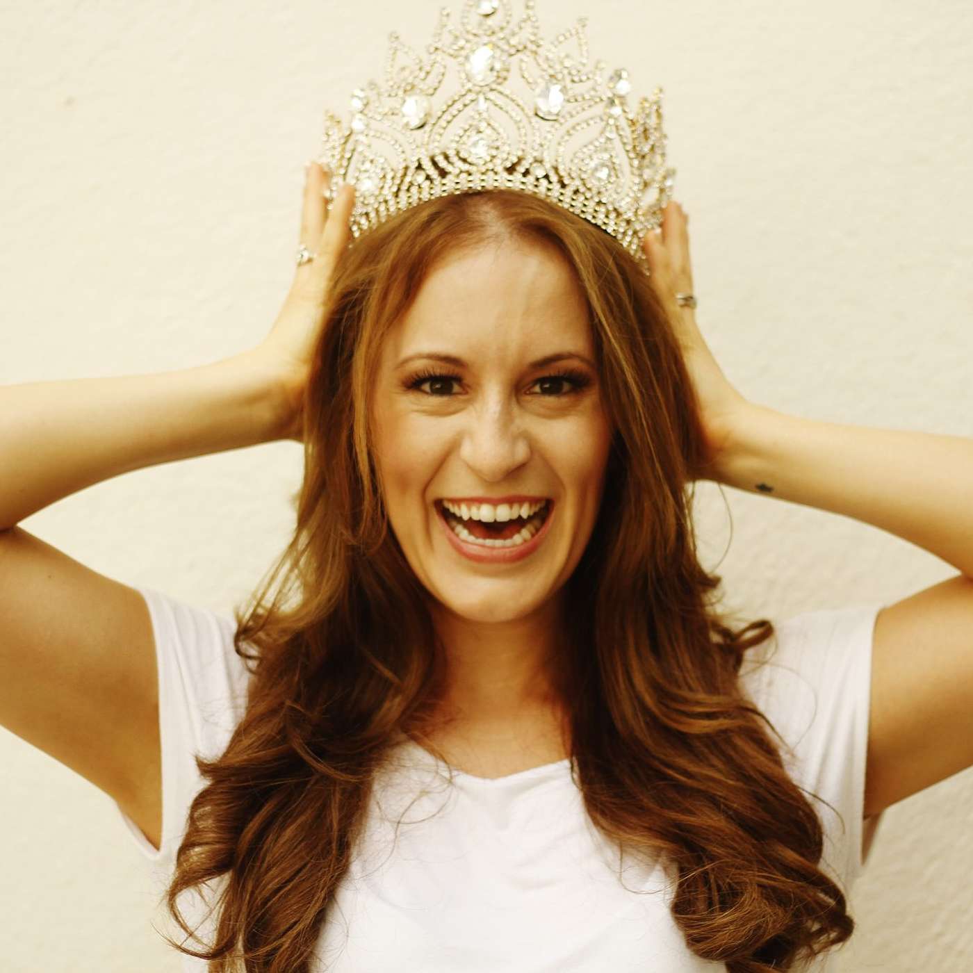 Stop Playing Not to Lose: Shift Into a Winning Mindset with Kimberly Spencer from Crown Yourself