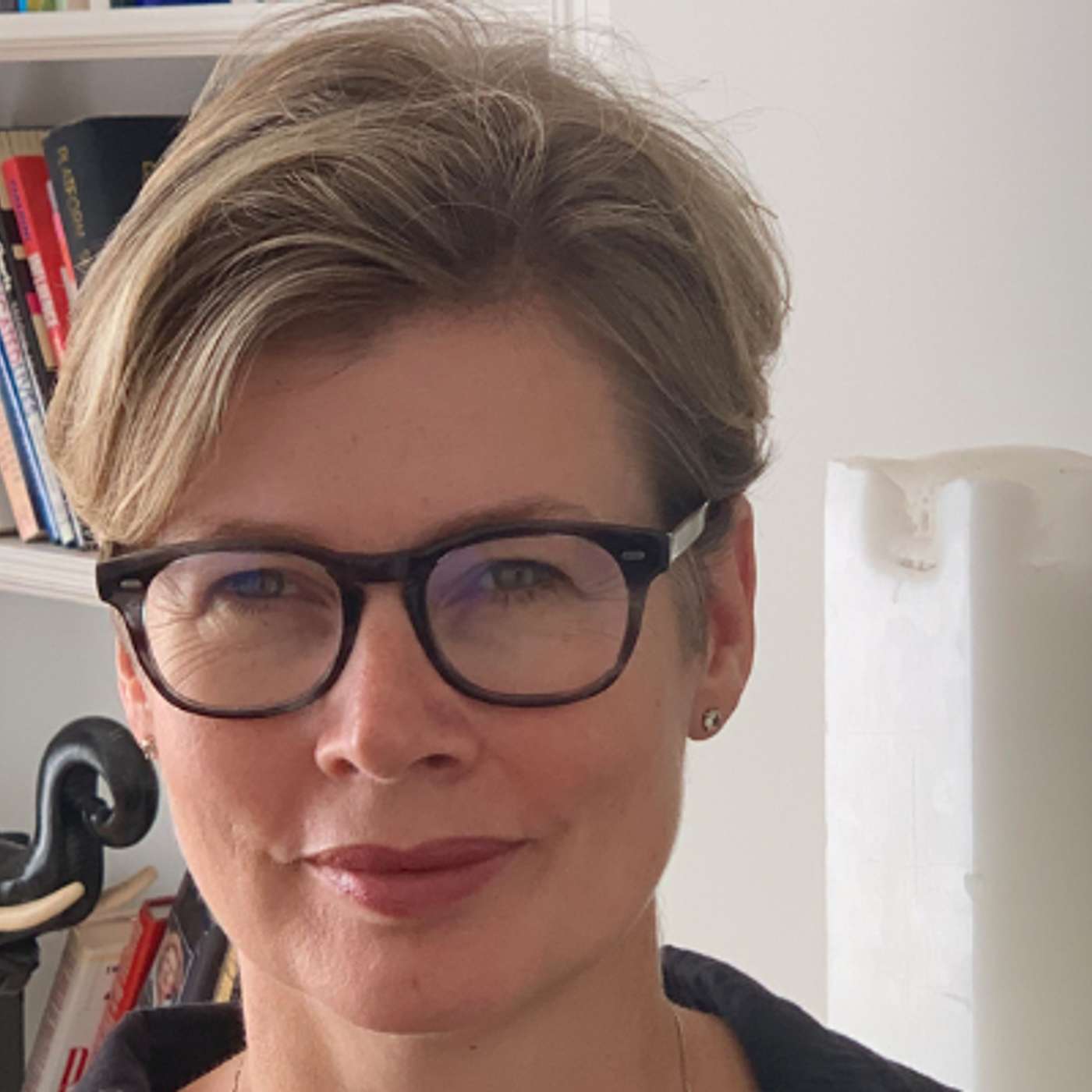 Jo Carr, president of Women in PR, on the PRmoment Podcast episode artwork