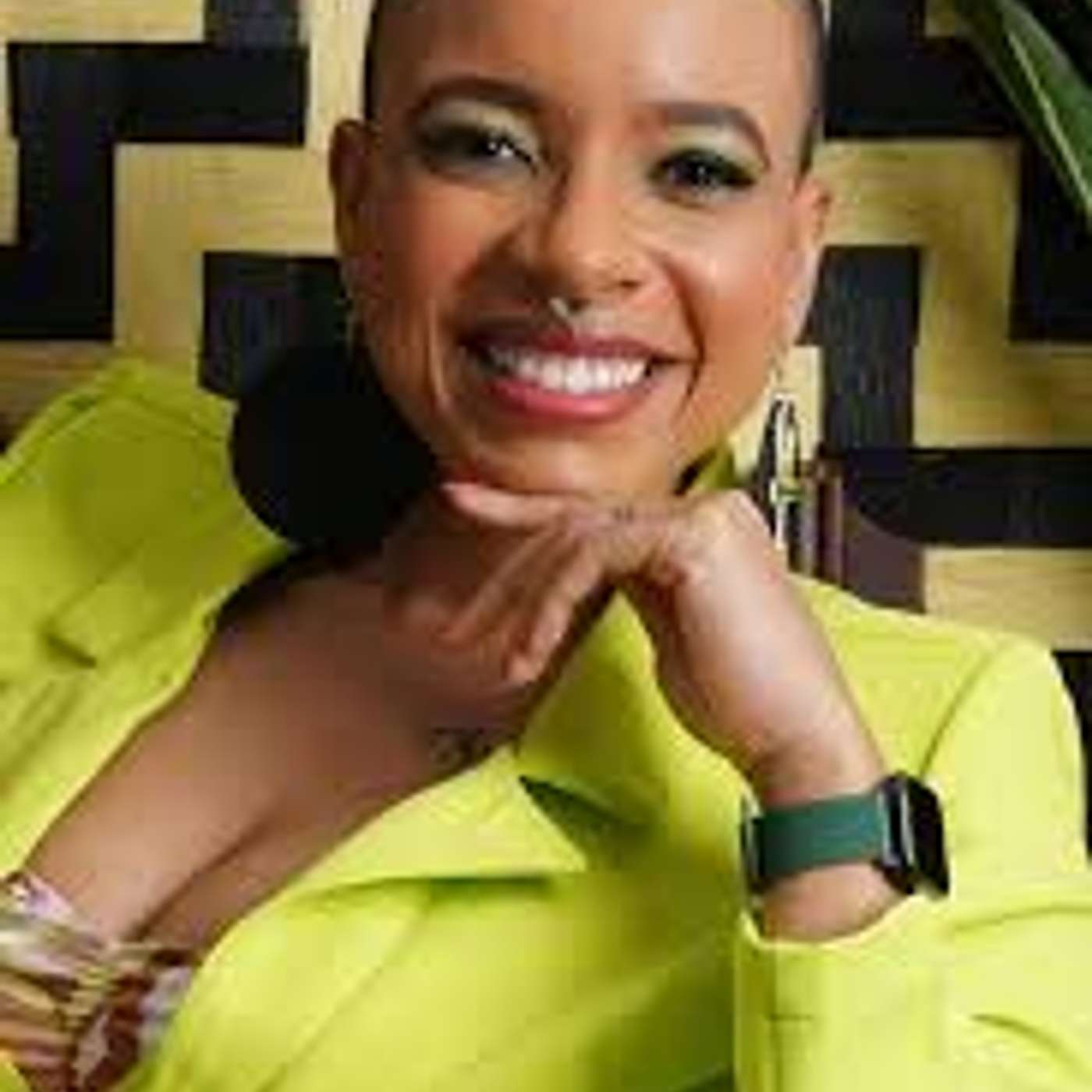 S2 E129: Turning Pain into Purpose: A Journey of Self-Realization and Growth with Mylira Green