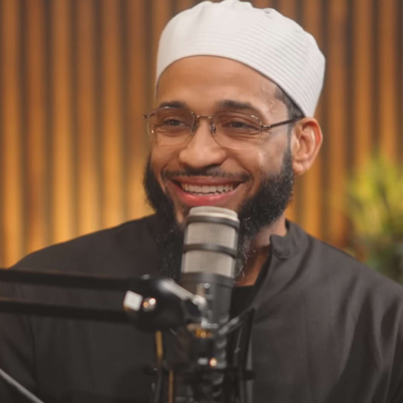 Wanted to Be a Pastor — Then I Found Islam | The Untold Story of Sh. Mikaeel Ahmed Smith Wanted to Be a Pastor — Then I Found Islam | The Untold Story of Sh. Mikaeel Ahmed Smith