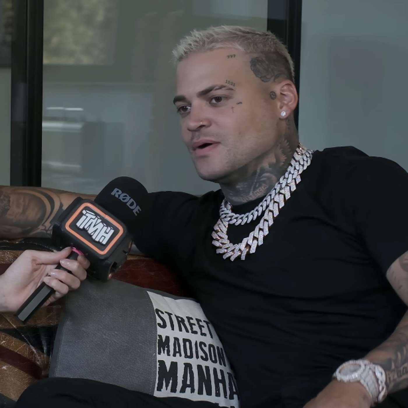 Entrevista a iZaak: Quedó una amistad inmensa con Anuel, después de BBY BOO REMIX episode artwork