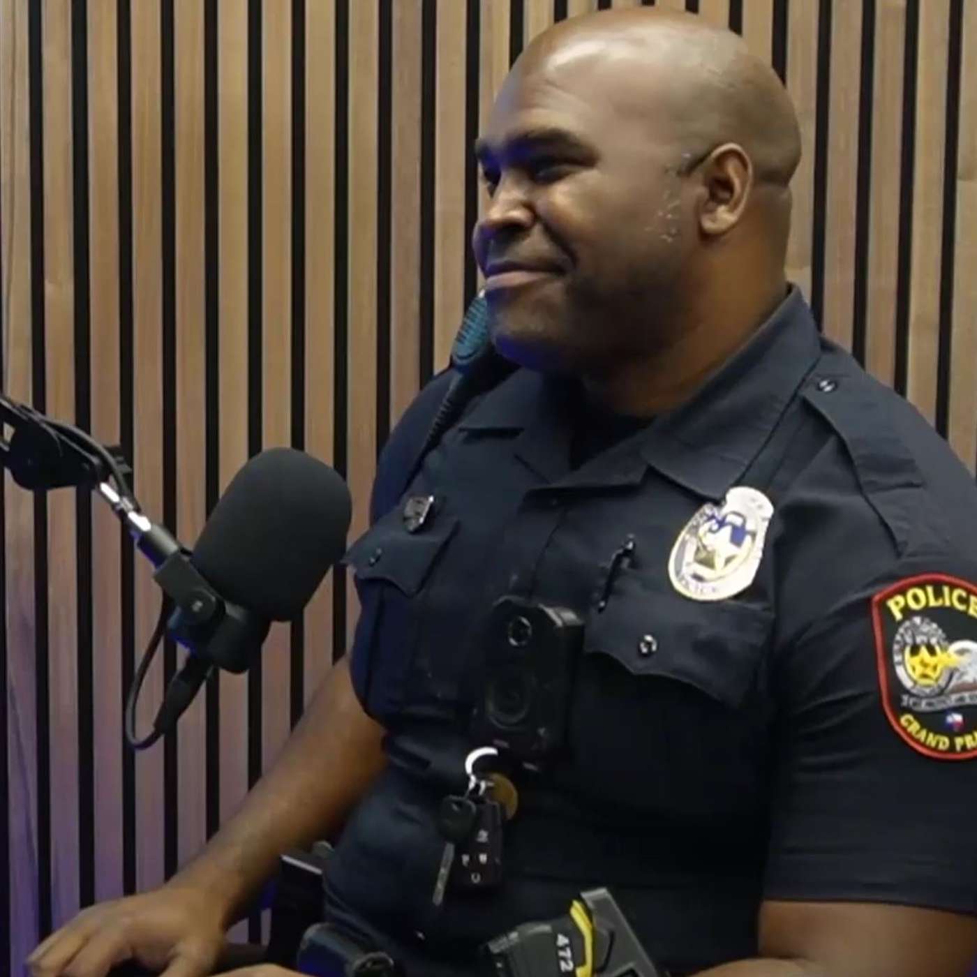 From the NFL to school cop, meet Robert!