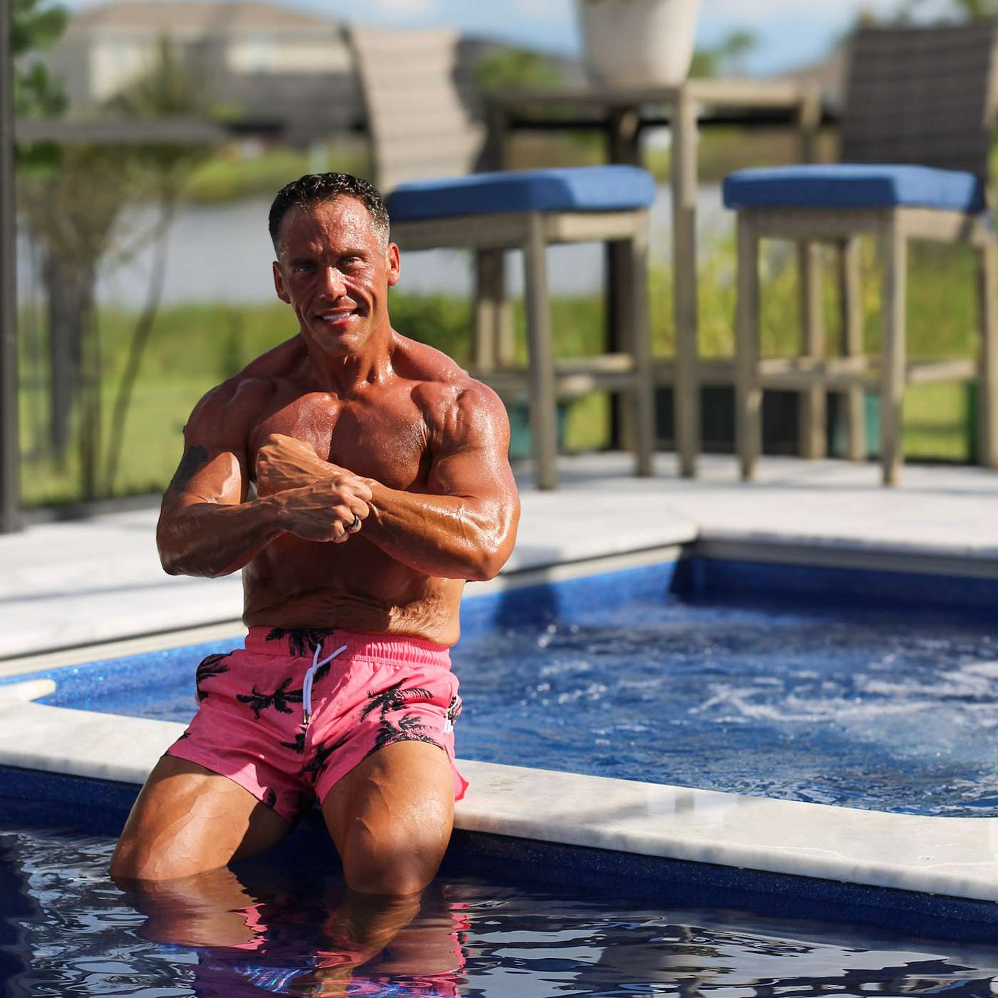 How a Backyard Pool Helped One Pool Salesman Lose 150 Pounds — and Completely Change His Life
