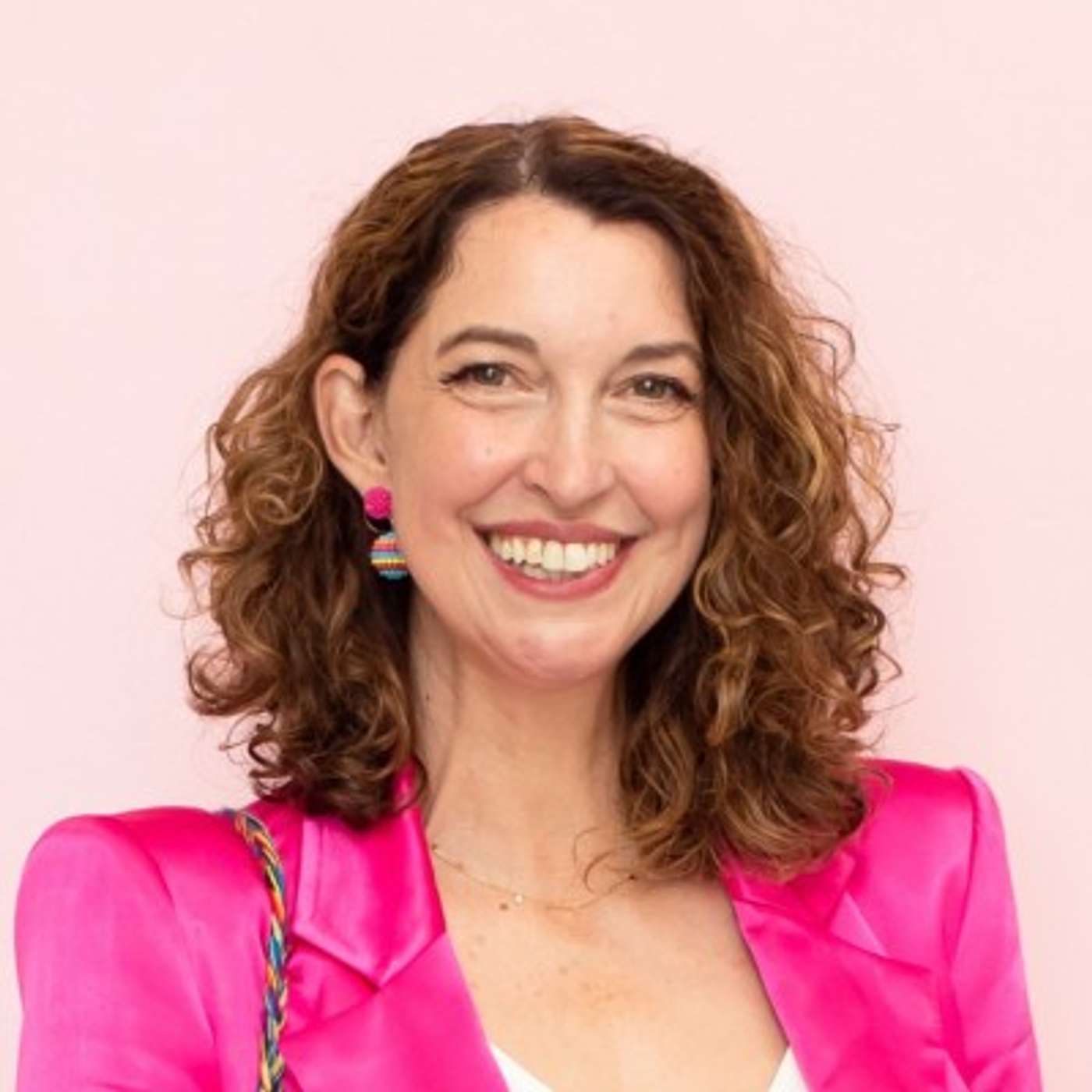 How Great Leaders Build Trust, Influence, and Impact with Amanda Hennessey episode artwork