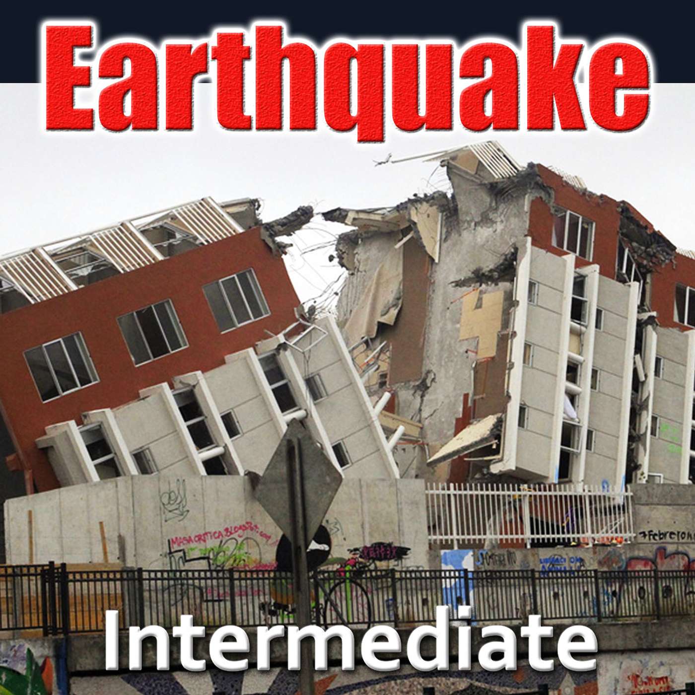 I Survived an Earthquake! Crazy Housemate & Minimalism 😱 B2 English Story