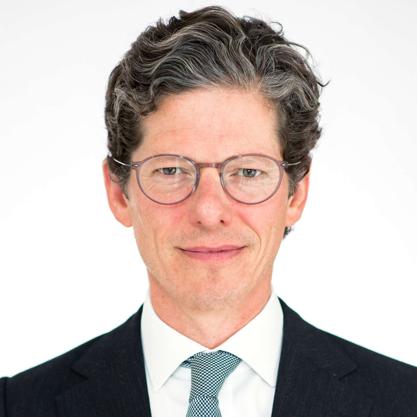 Ep212: Understand the megatrends in the financial markets and how tech is changing wealth management