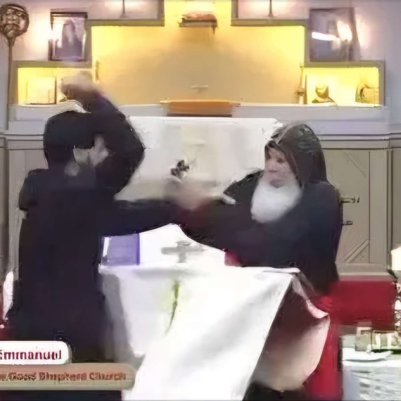 Episodio 951: 🔥 Jesús Salva Al Obispo Mar Mari Emmanuel En El Momento De Ser Atacado 🎙 En Vivo Luis Román