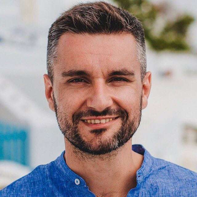 Igor Zagre | LinkedIn Coach for #WomenInTech