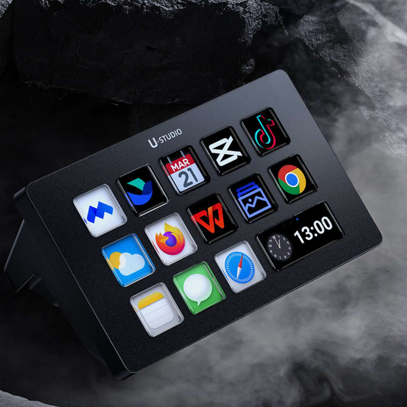 Meet the Ulanzi Stream Deck D200: Your New Productivity Tool