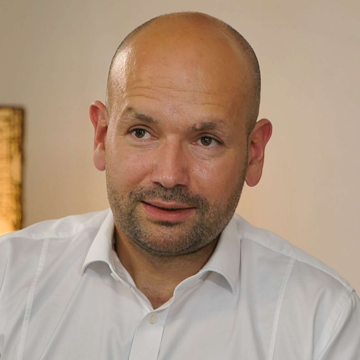 Expert na umělou inteligenci JAN ROMPORTL: "Umělá inteligence může lidstvo spasit anebo zničit."