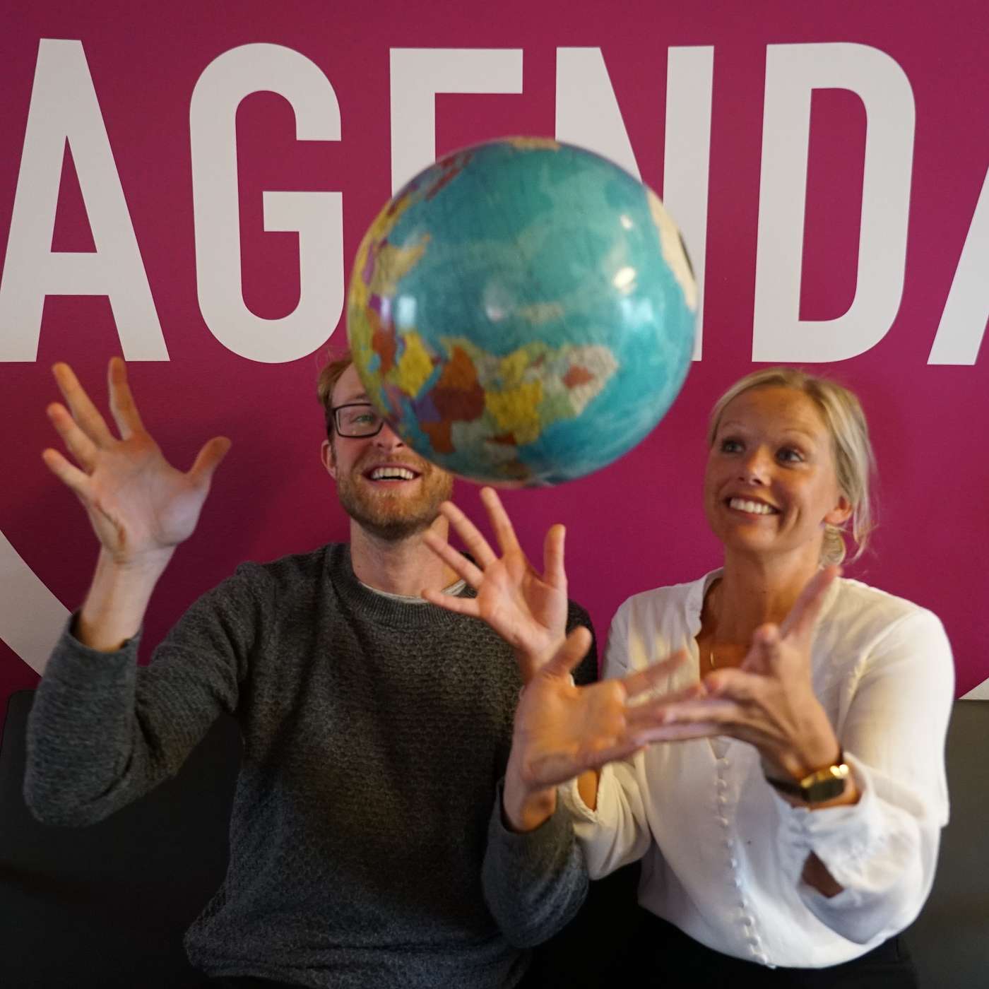 Ep. 2: Krig og fred og juletrærne i FN. Besøk av Hilde Frafjord Johnson