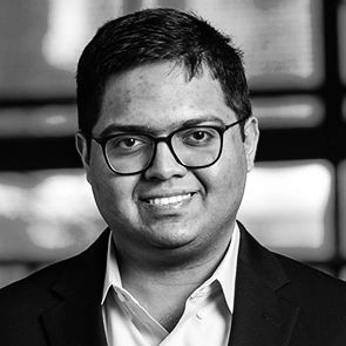 Nanophotonics Trapping Light for Device Applications