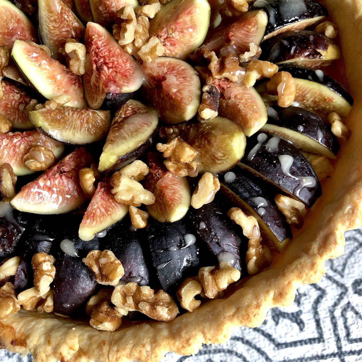 S4 E38 Fresh Fig & Goat Cheese Tart