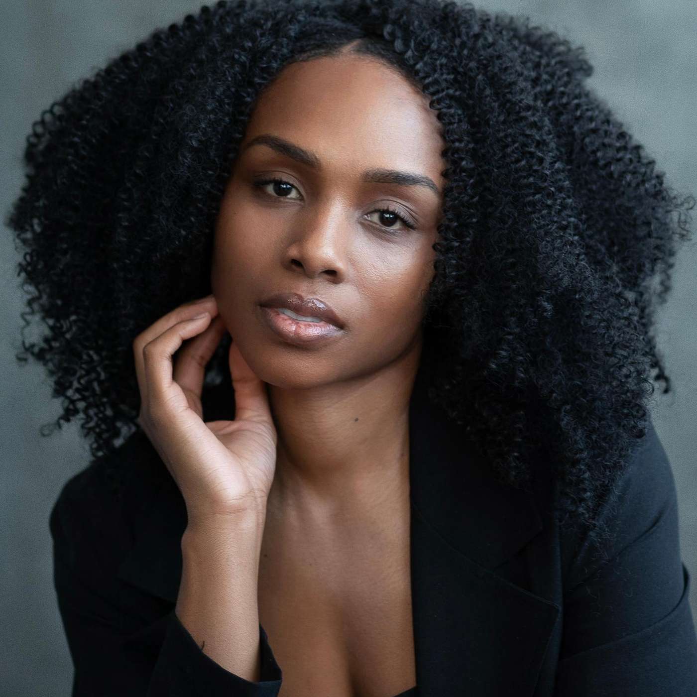 MERCEDEZ MCDOWELL Talks Wicked City Season 3, Mona Character, & New Sitcom Venture