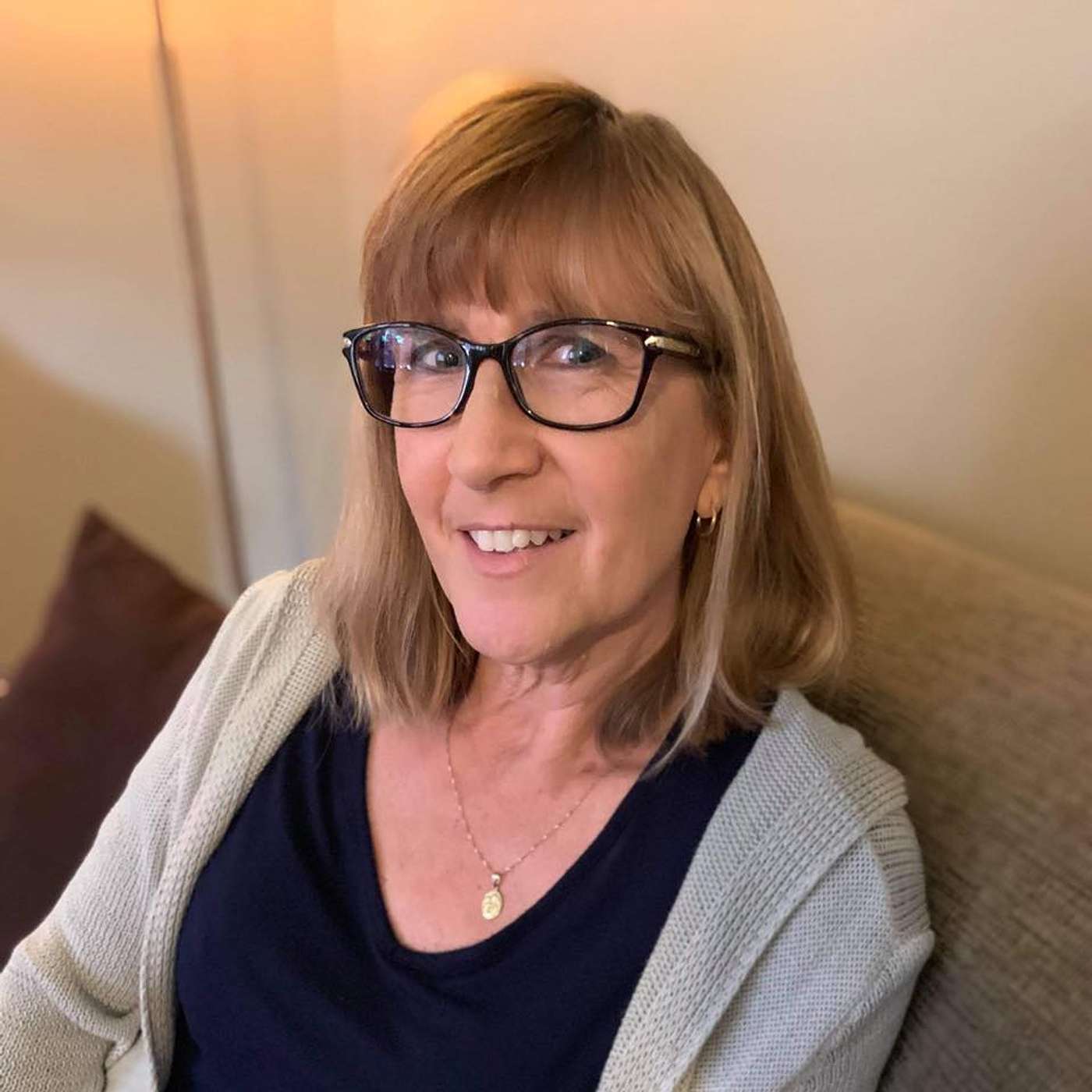 Simplify Podcasting | Christian Coaches + Business Owners Launching and Leveraging Podcasts in Online Marketing