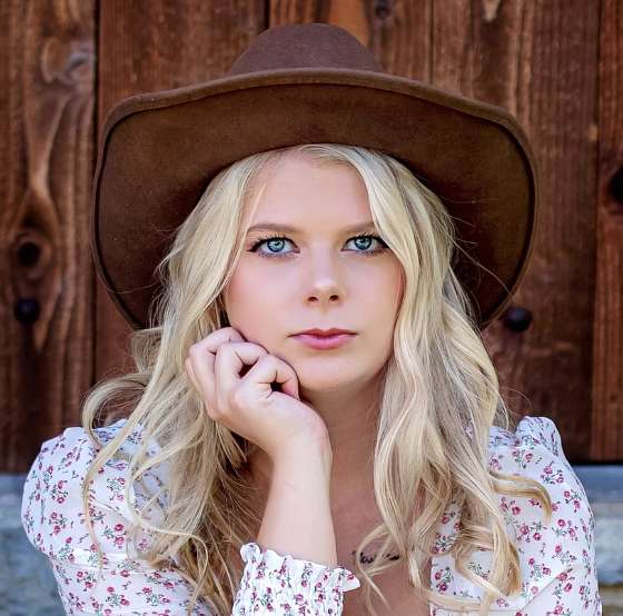 Makenzie Phipps