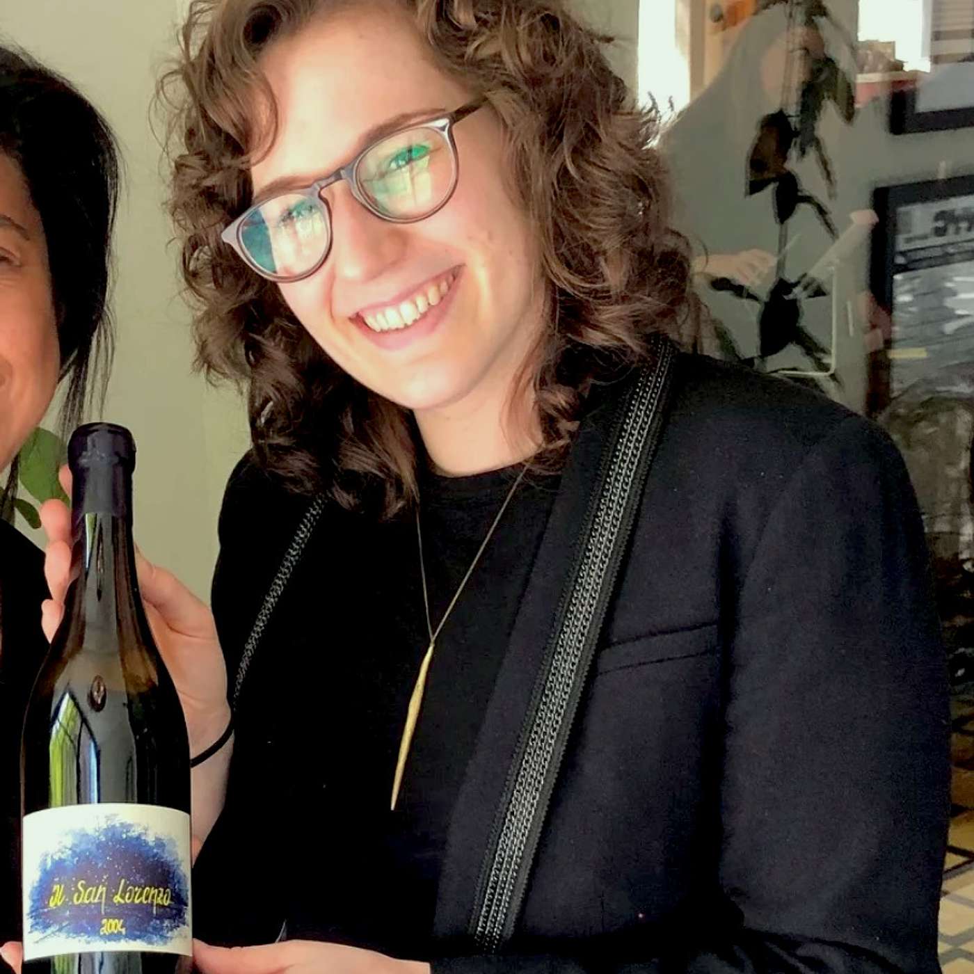 Episode 212:Katharine Hooper is at the helm of one of the most dynamic wine programs in NYC.  In its first year, One Fifth earned a Wine Spectator Best of Award of Excellence for its program. BONUS: Some fall wines to get you going. episode artwork
