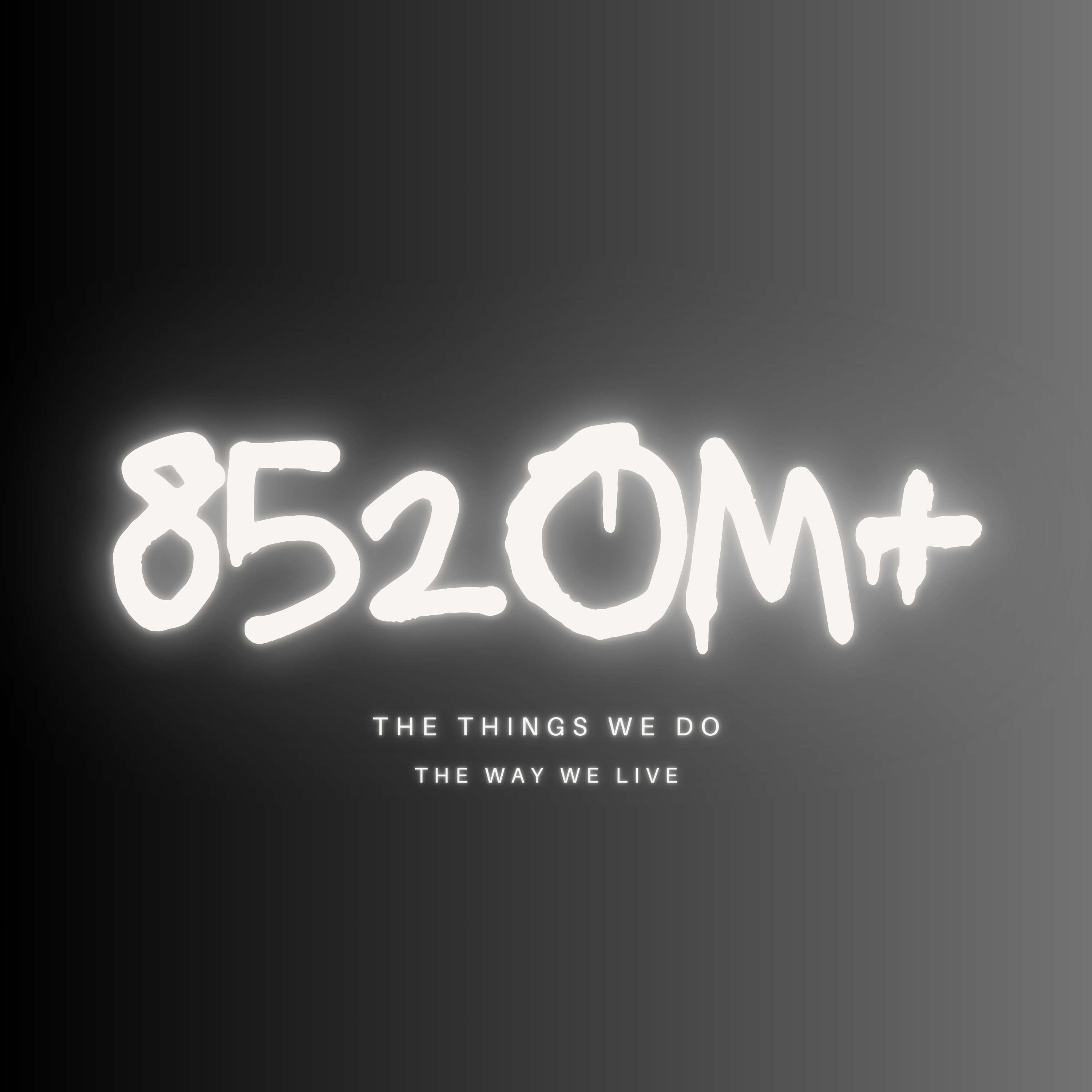 852OM+
