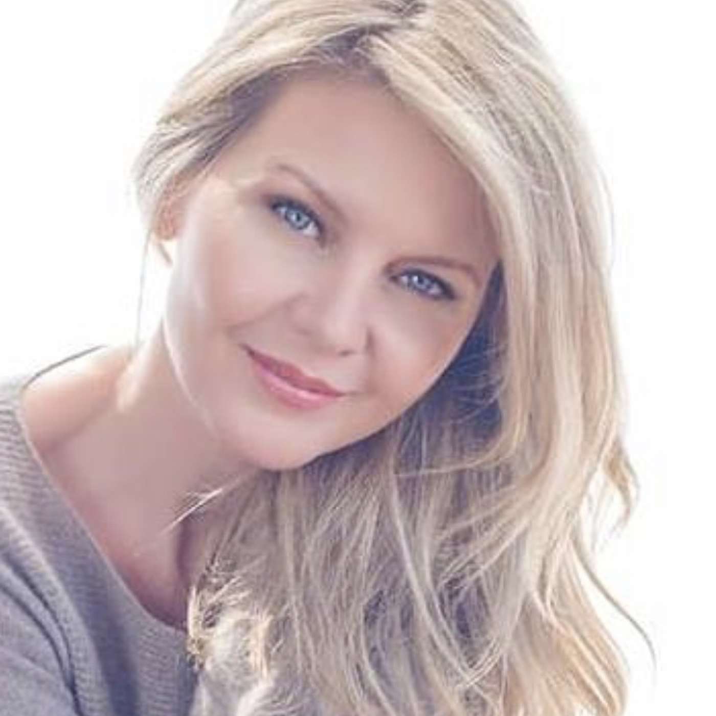 Model and mom Amy Simon