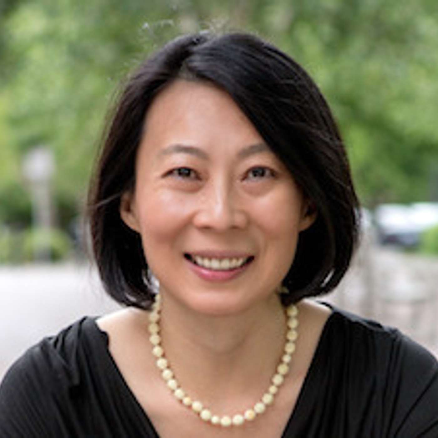 2B Bolder Podcast : Career Insights & Advice from Succesful Women in Business & Tech