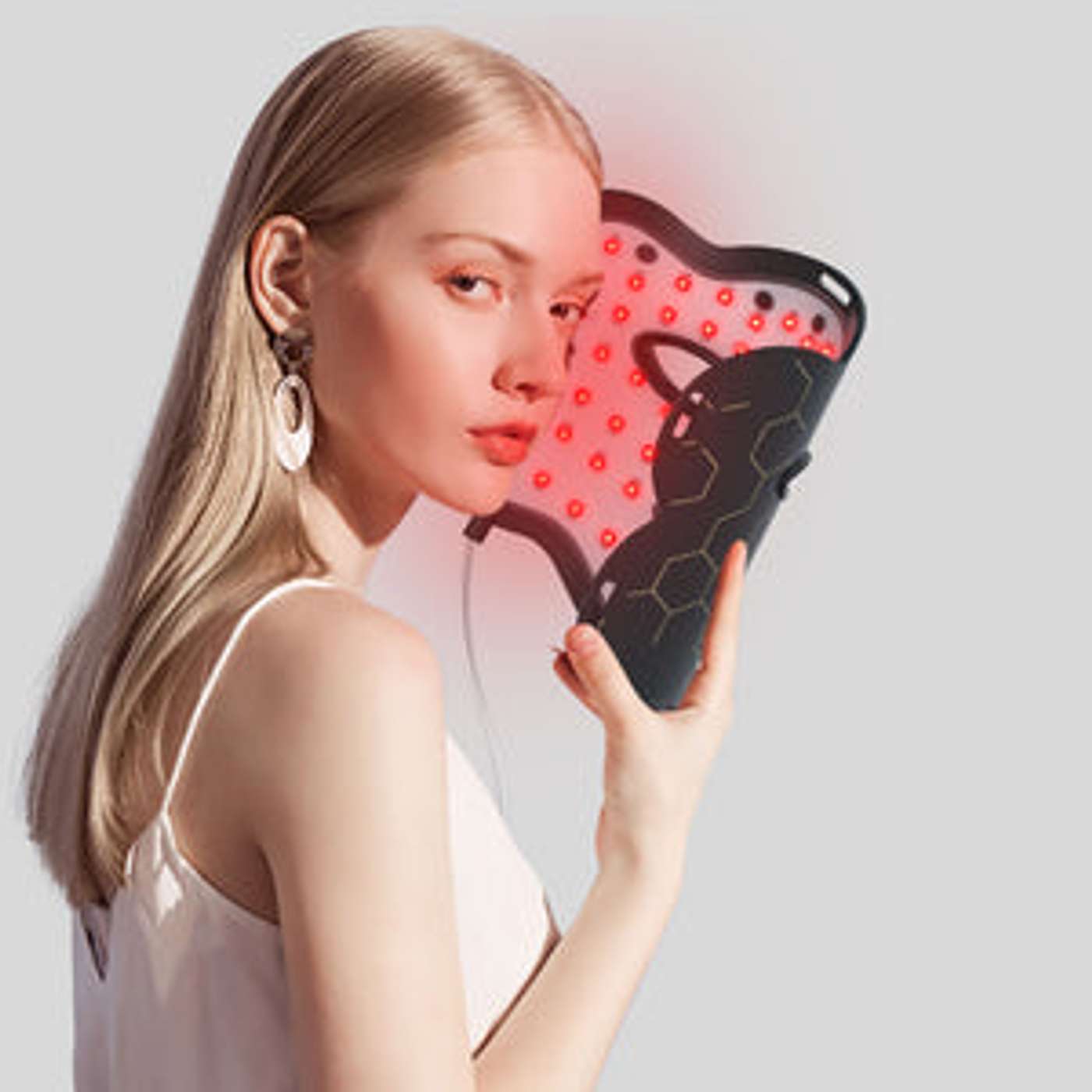 What Are the Best Skincare Products to Use with LED Light Therapy