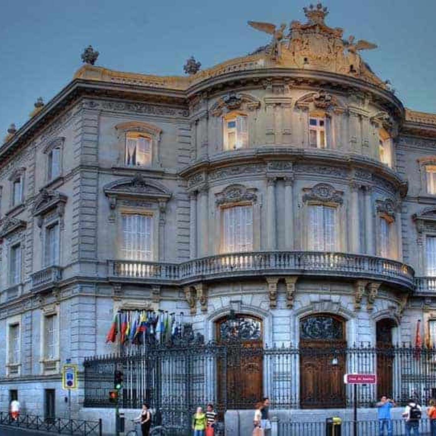 Palazzo Liners Madrid   Tra storia e magia di Ilaria Zavatti episode artwork