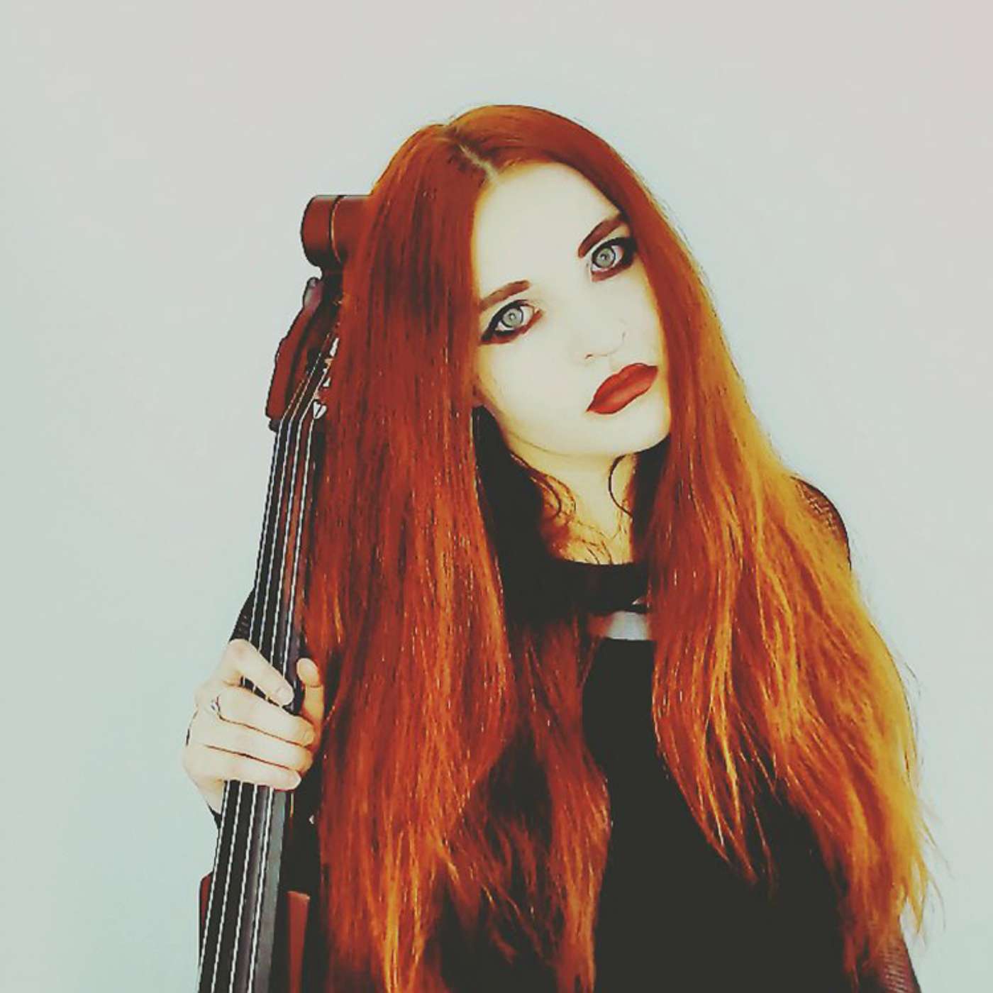 Alia Synesthesia, Multi-Instrumentalist, Operatic Singer, Cellist and Drummer episode artwork