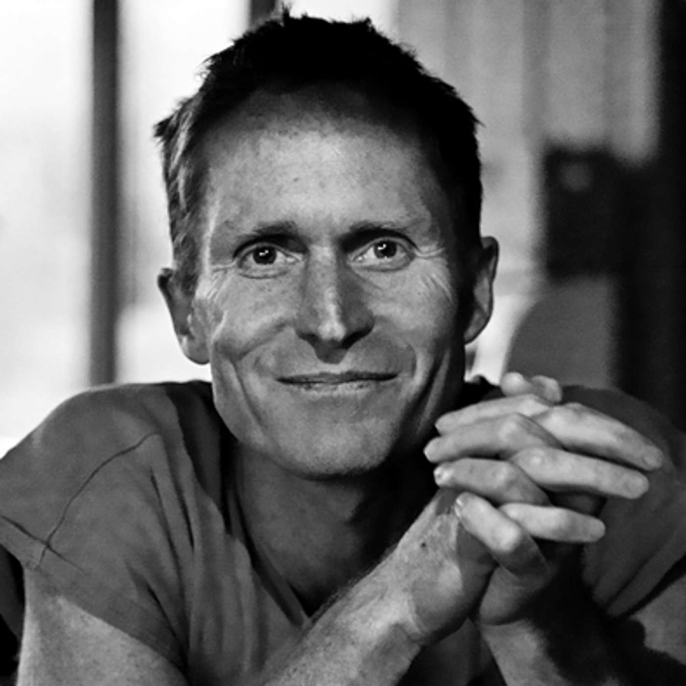 Meditation: AT GÅ INDAD FOR AT GÅ UDAD | med Peter Høeg