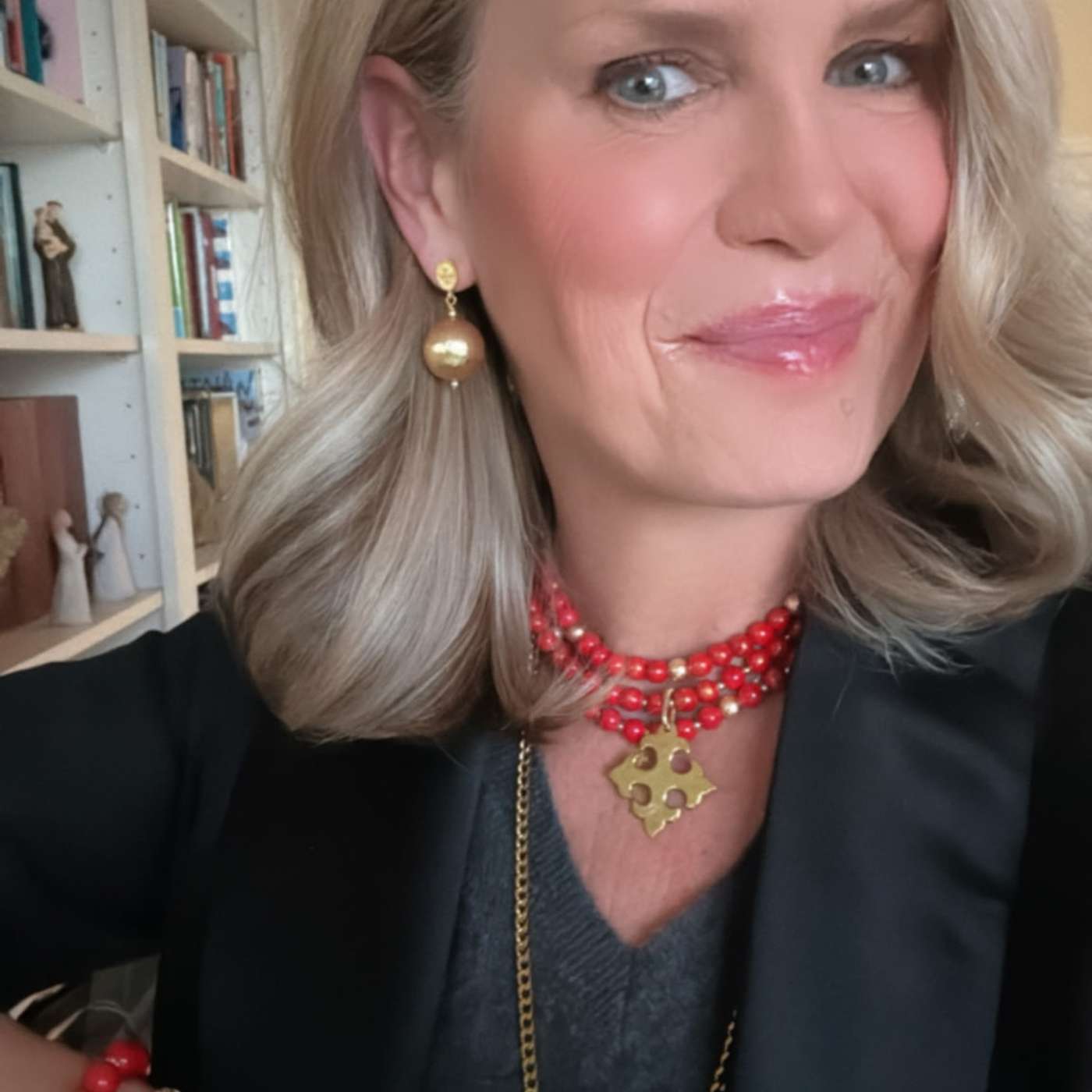 Episode 598- Christmas Sparkle & Sacrifice: Shawn Dee & Tina's CB Jewelry Faith Fest Unleashed!