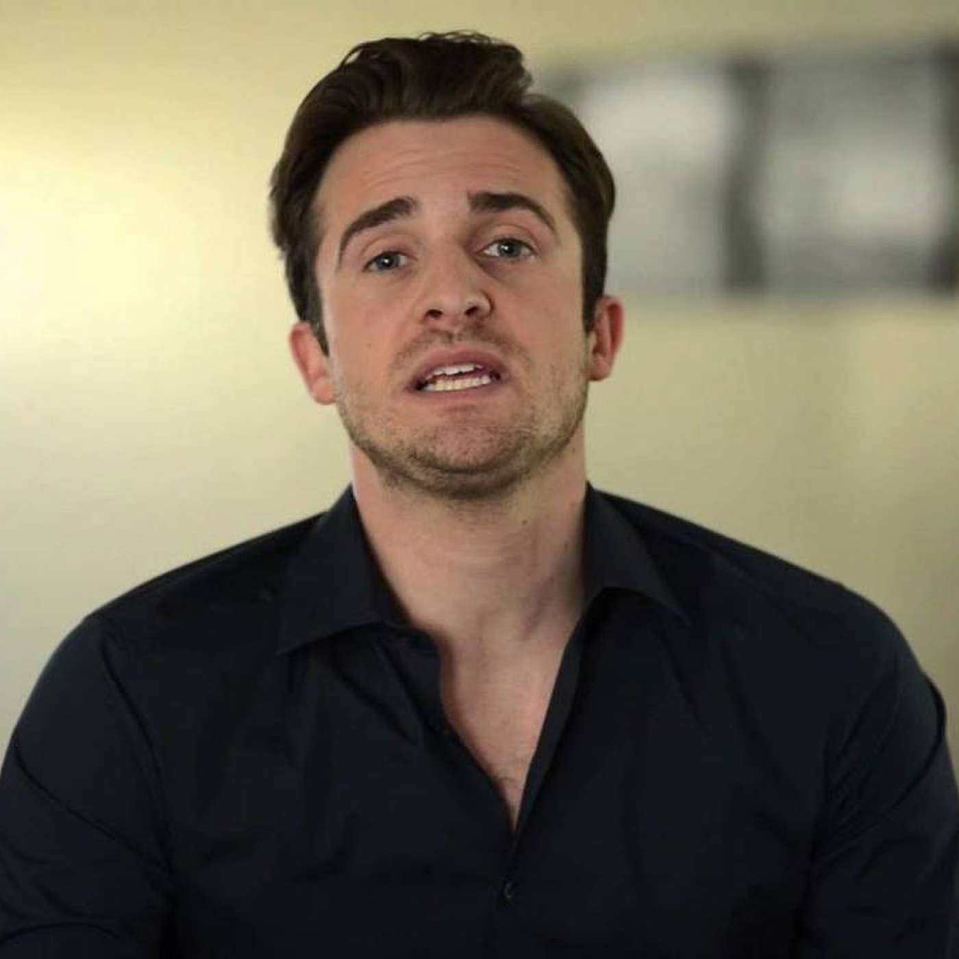Matthew Hussey Explains How to Find Love {Reaction} | Helios Blog 713