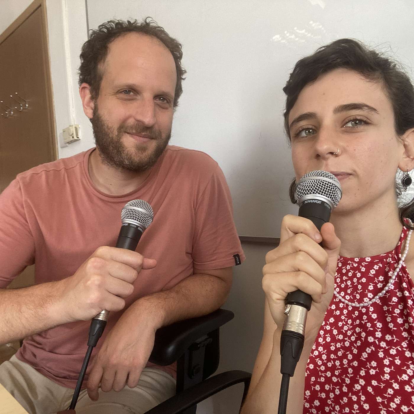 802 - יורדים מהפסים (עם עומר רז) (TEASER)