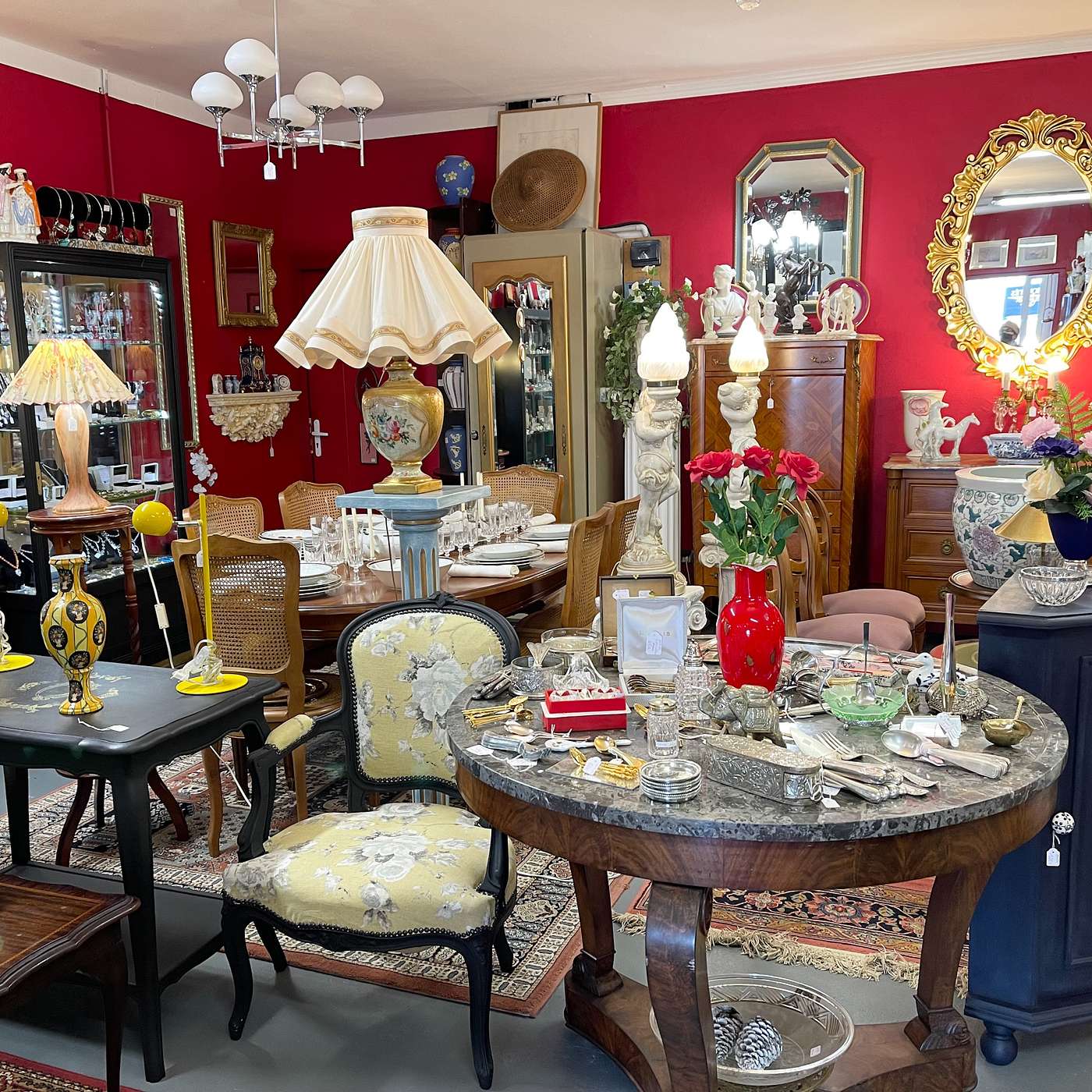 A French Collection Podcast - Top Tips on How to Find the Best Antiques in France