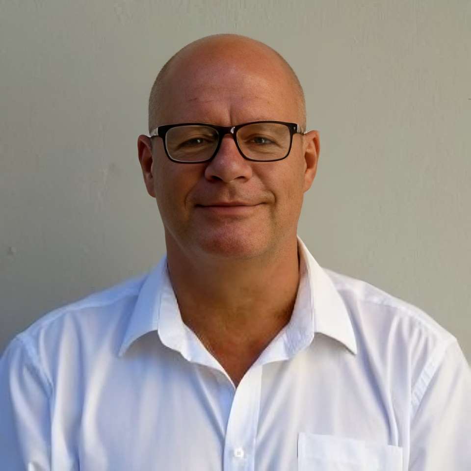 Dr. Tobias Schmitz