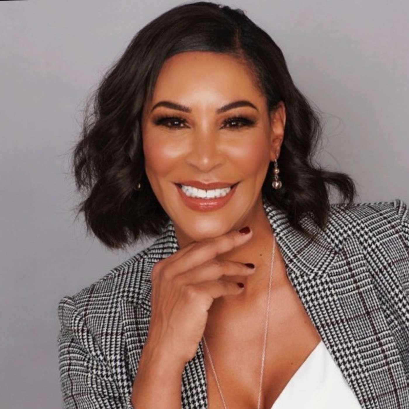 Scaling Your Expertise with Elaine Powell: Speaking & Coaching