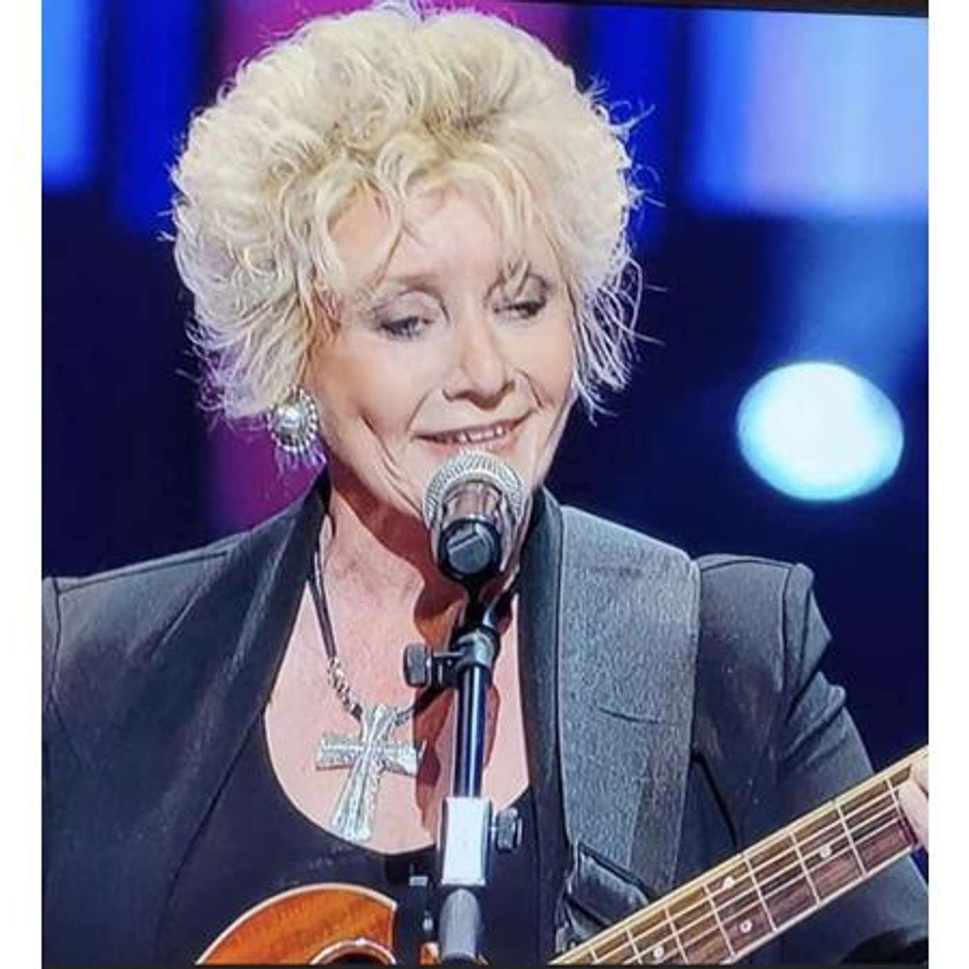 LACY J DALTON on LIVE:FROM NASHVILLE