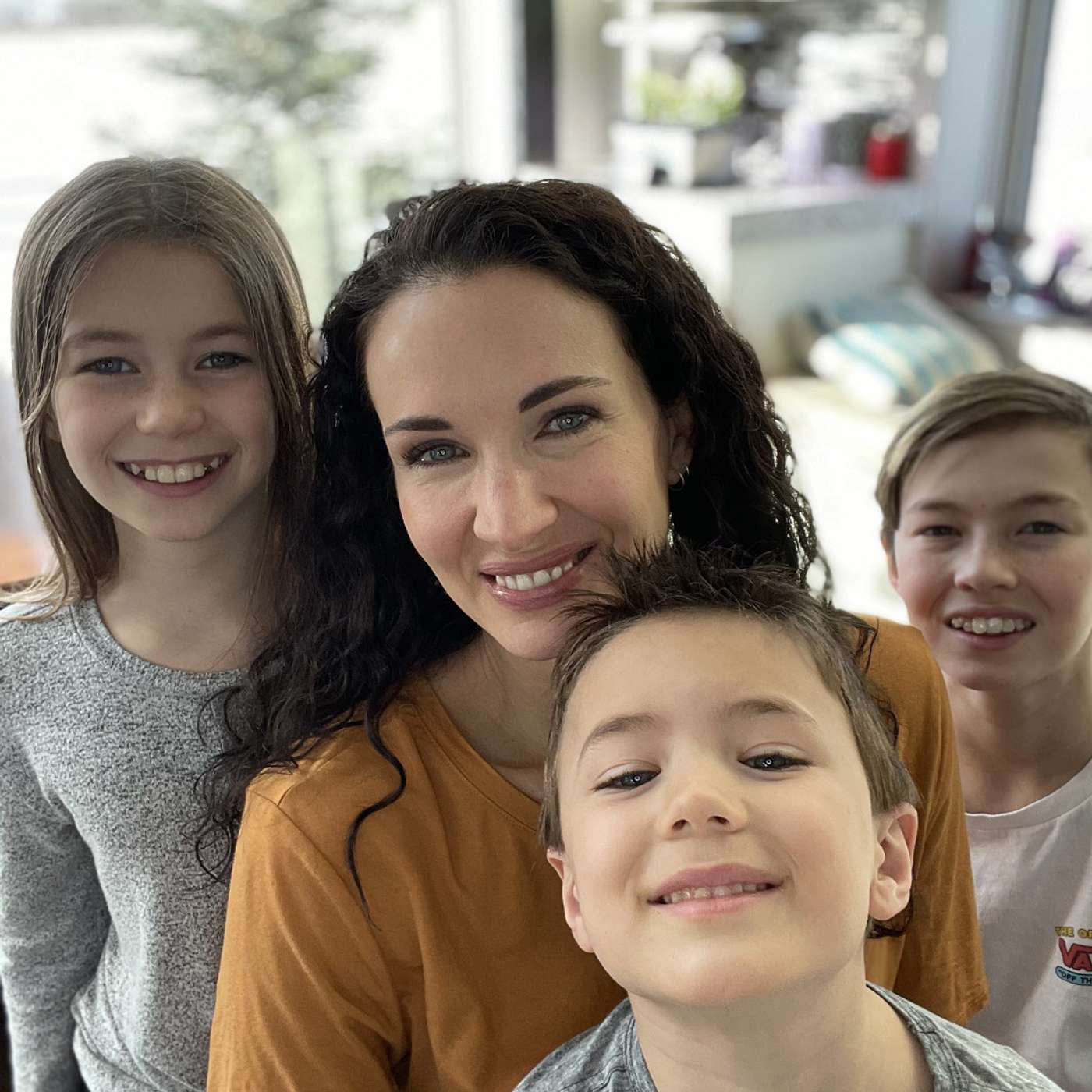 S4 E1 Helping Parents Feed Picky Eaters with Guest, Jennifer House, Registered Dietician & Nutritionist