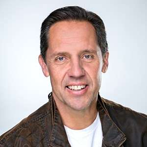 Andrew Clay