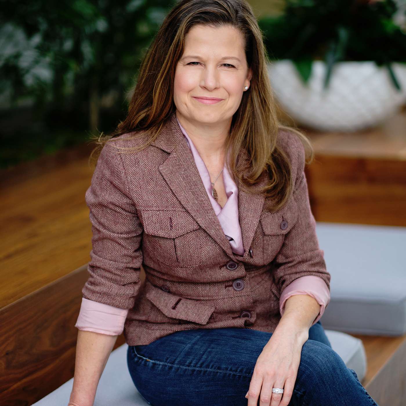 #153 Gina Riley, Executive Career Strategist and Author, Shares Insights On Managing a Career Transition