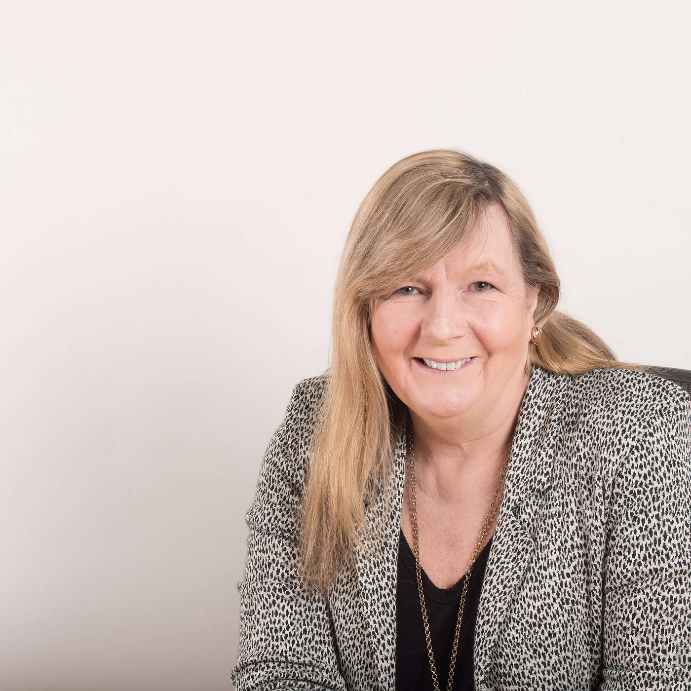 Starting From Her Kitchen Table to Scaling a Business to a Multi-Million Dollar Turnover  - TTST Interview with Author and Consultant Jan Cavelle
