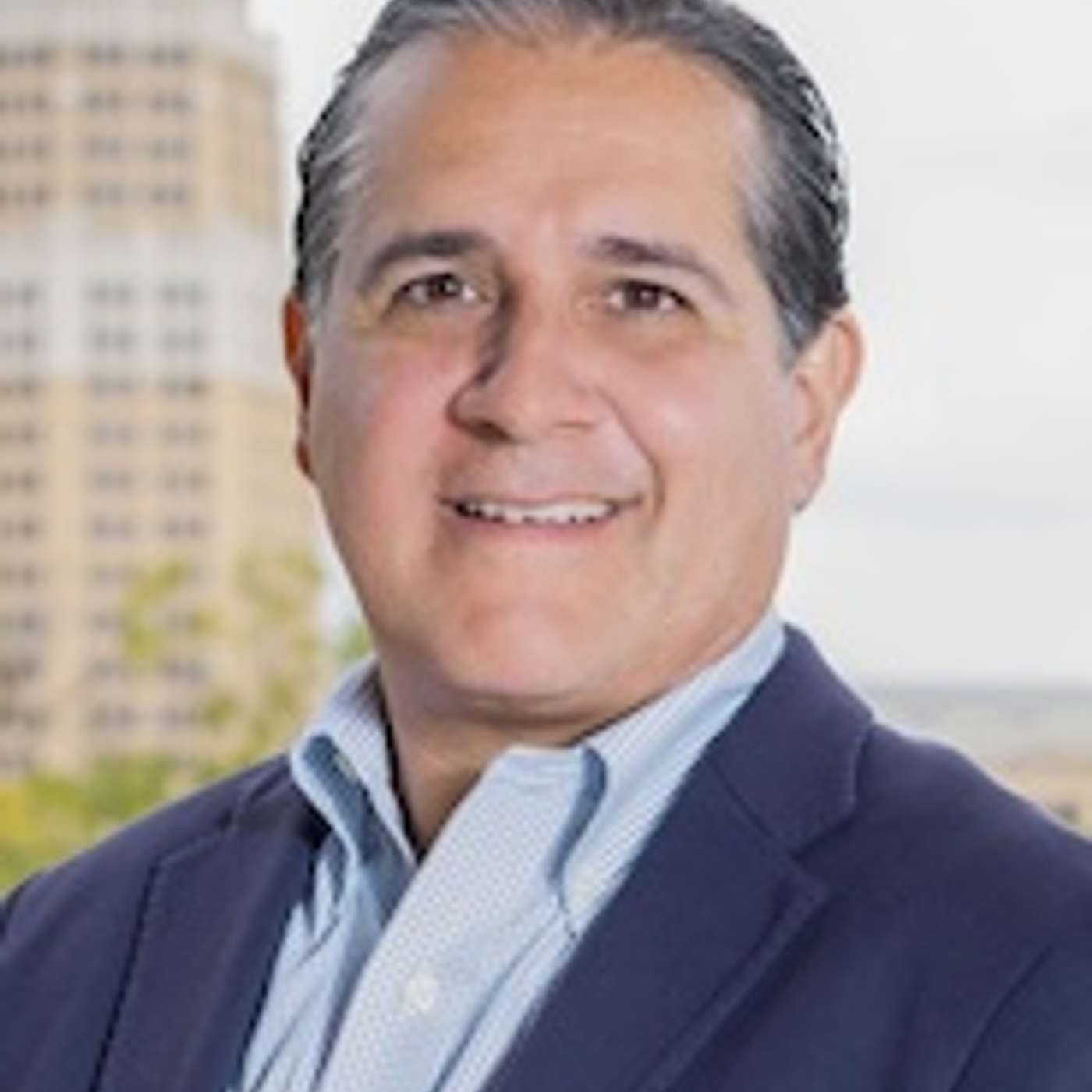 Economist Luis Torres discusses manufacturing in Mexico at UTRGV's Vistas from Texas episode artwork