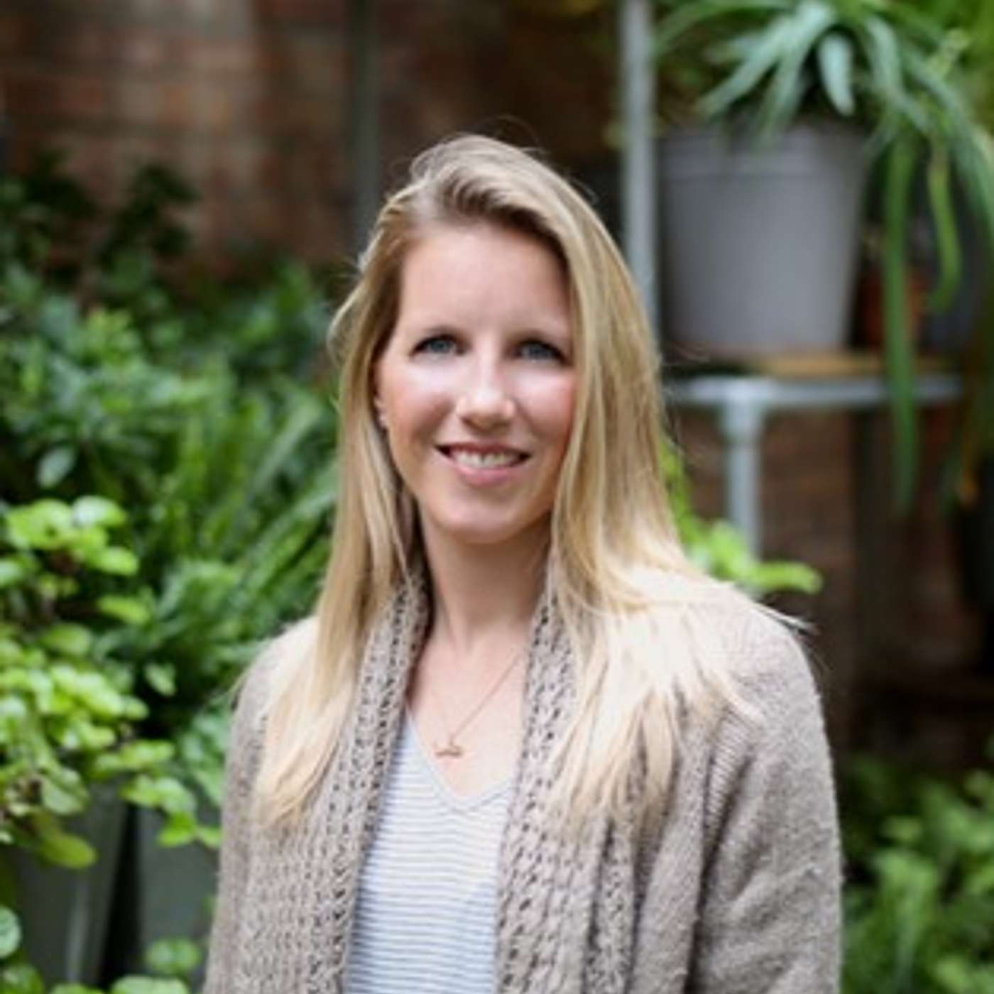 Ep 56. #WUNCareerStories - Female Health in the Workplace - Lauren Tyler, former Head of Innovation at Southern Water talking with WUN Advocate, Julia Stichling episode artwork