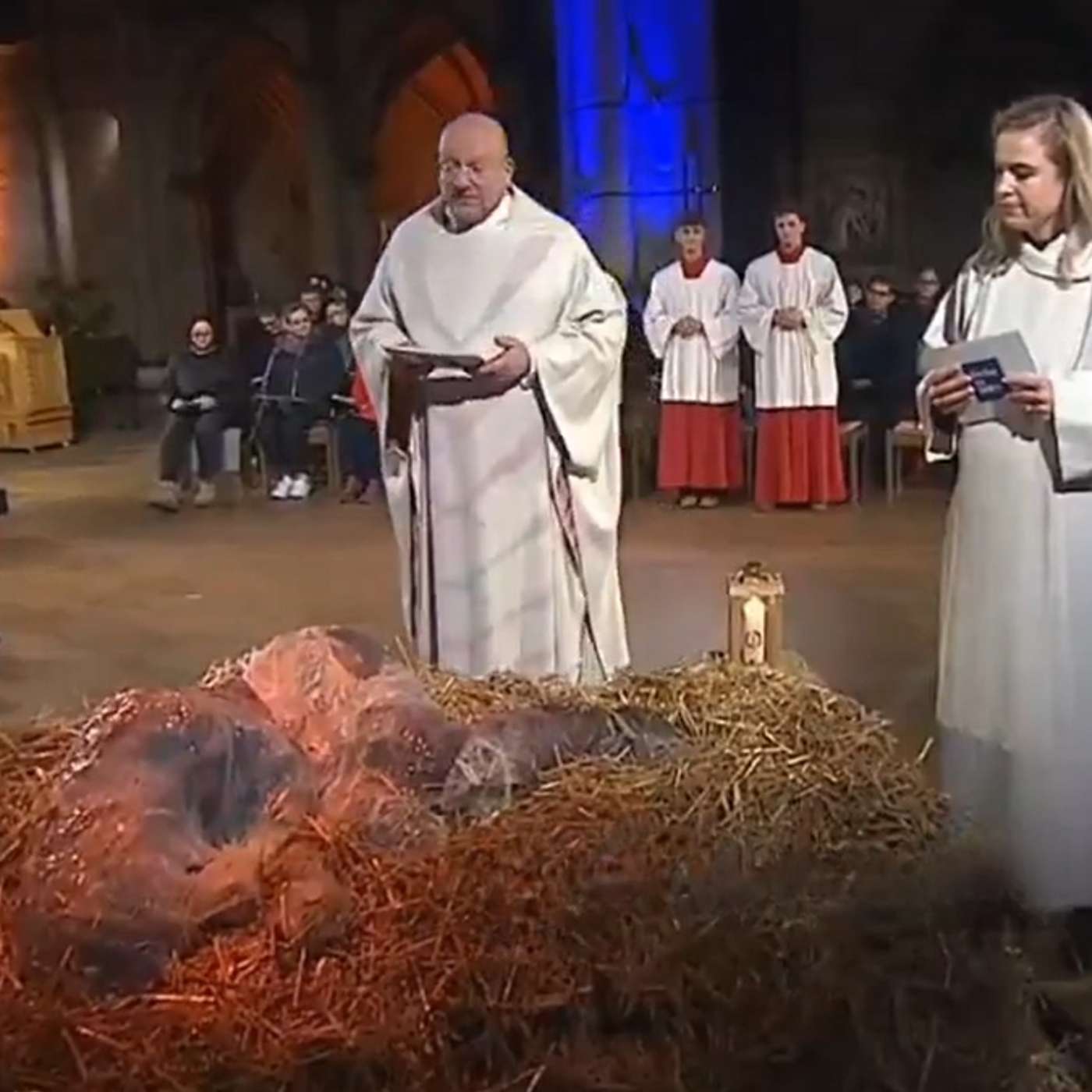 Episodio 1225: 😱 Niño Jesús Como Un «Monstruo En La Misa De Navidad | Luis Roman