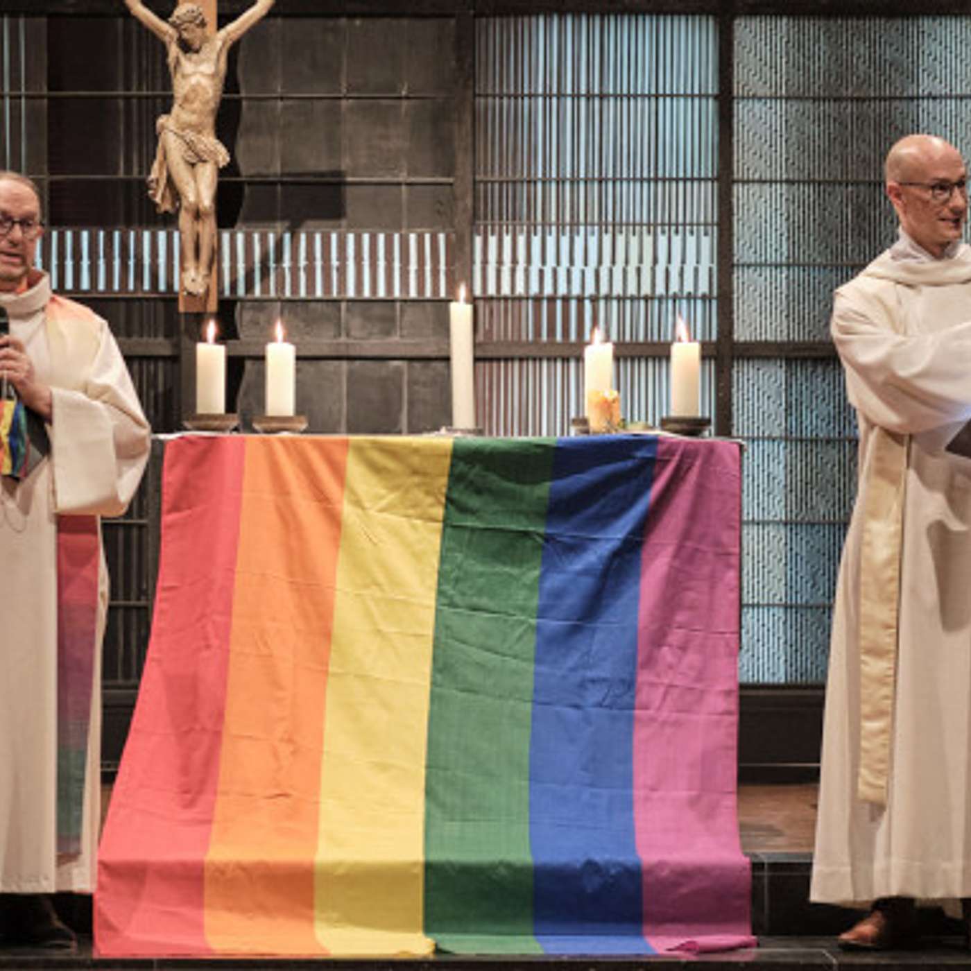 Episodio 709: Obispos Alemanes Decretan Que Los Actos Homosexuales NO SON PECADOS / Luis Roman episode artwork